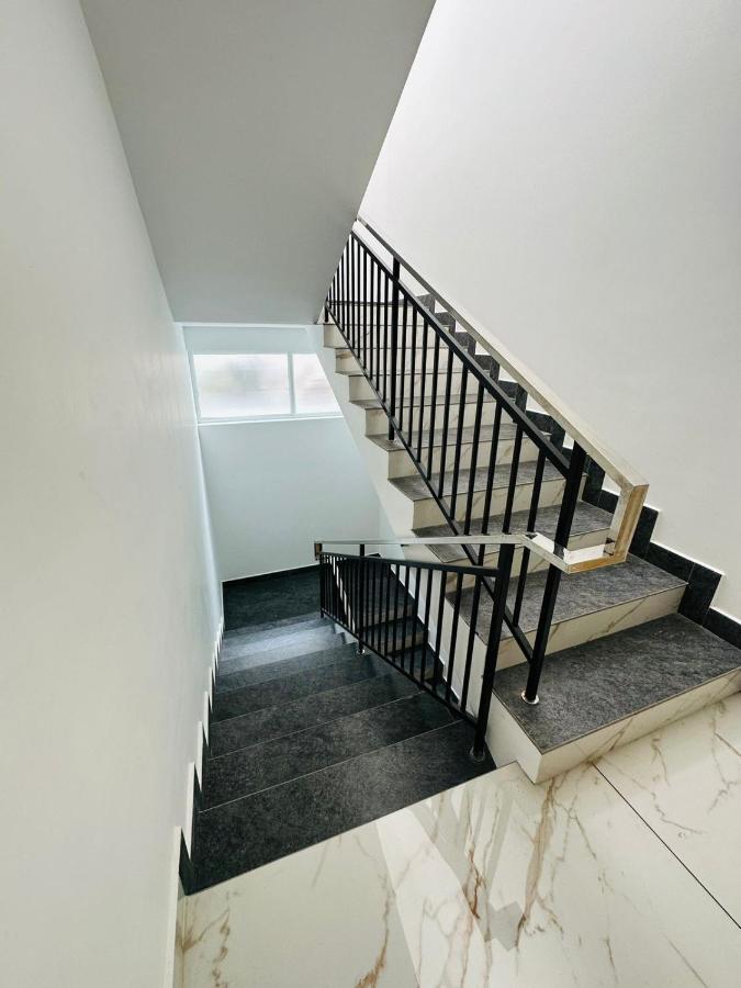 Astros Apartment *